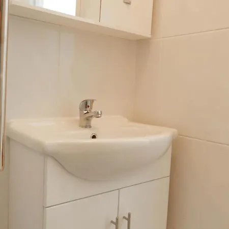 Apartment Central Apartment, Two Double Bedrooms *